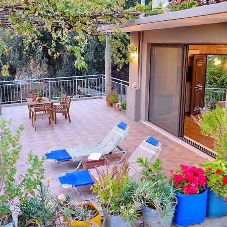 Villa Portreto Kambanos エクステリア 写真