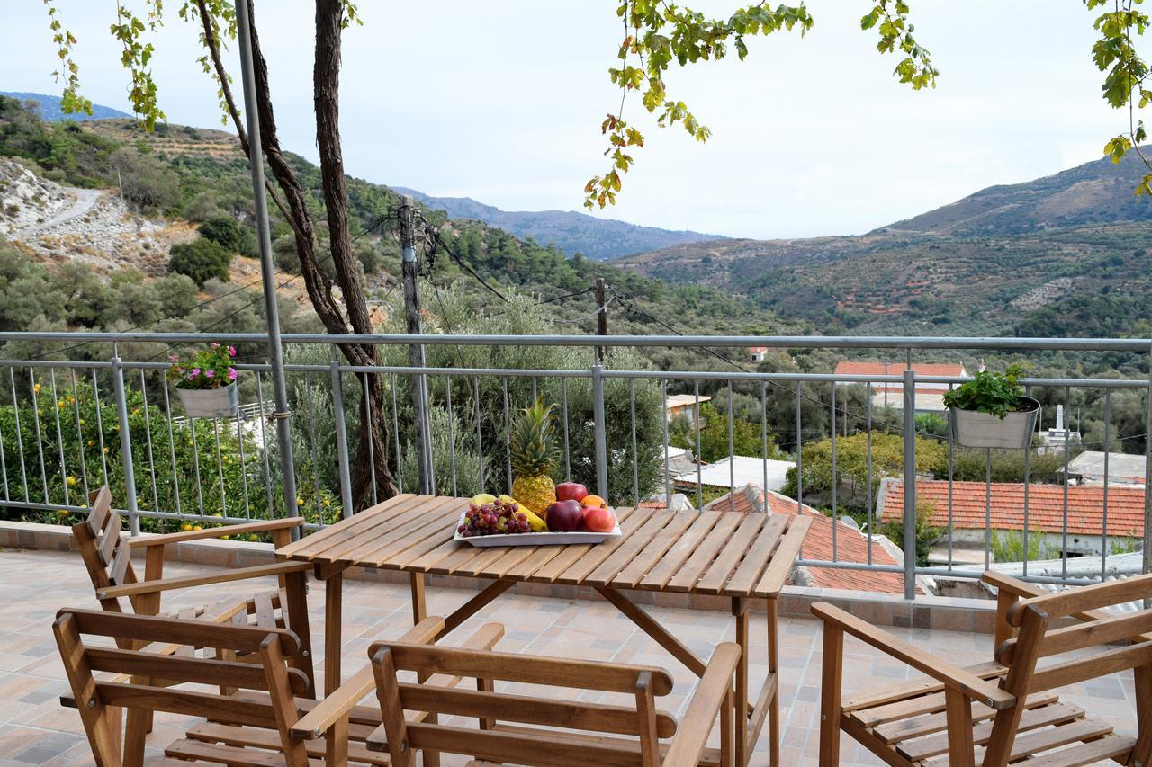 Villa Portreto Kambanos エクステリア 写真