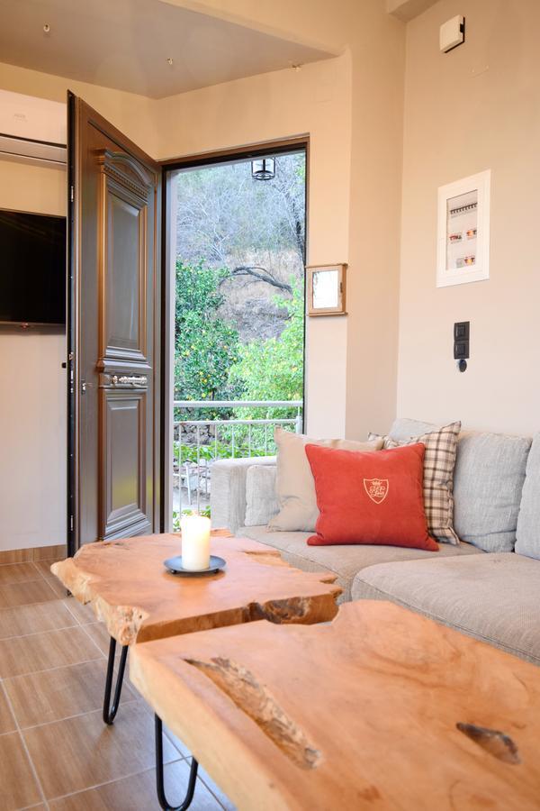 Villa Portreto Kambanos エクステリア 写真