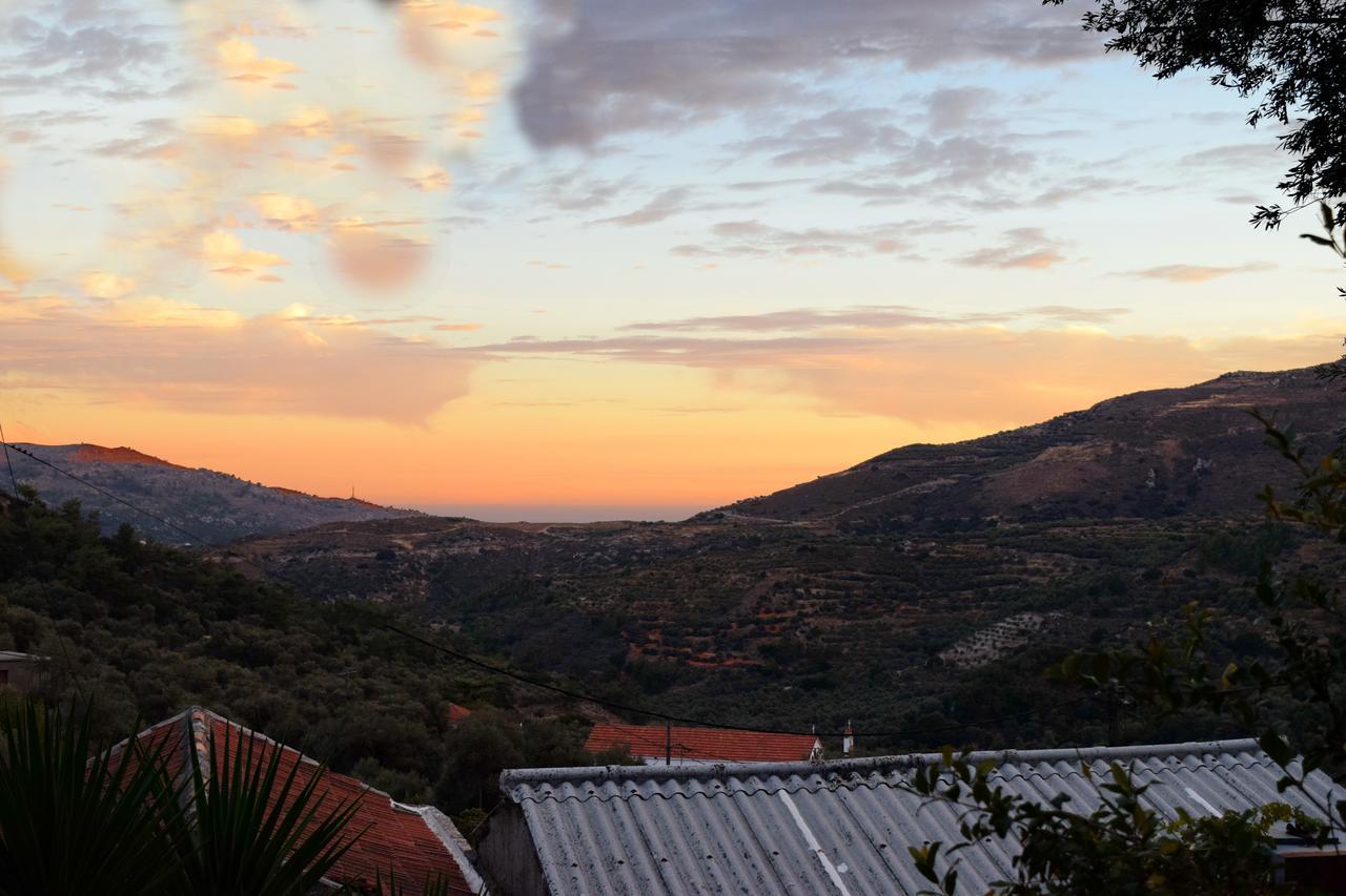 Villa Portreto Kambanos エクステリア 写真